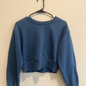 Trendy Cropped Crewneck